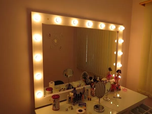 Espelho com iluminação para maquiagem em Porto Alegre